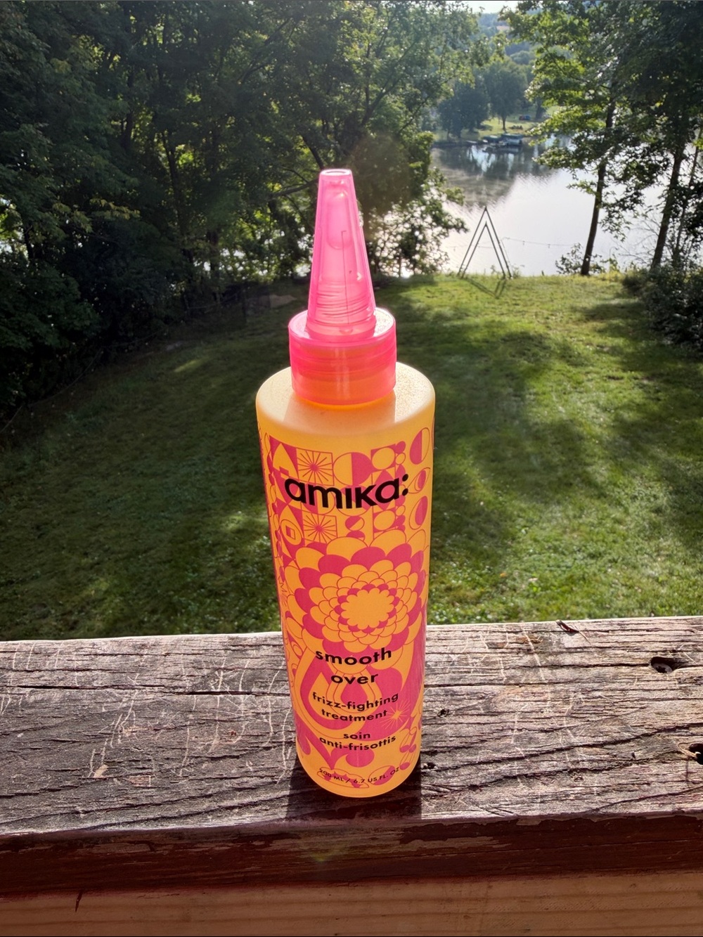 amika Smooth Over Frizz-Fighting Treatment